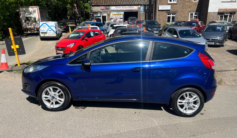 2015 Ford Fiesta 1.25 Zetec Hatchback 3dr Petrol Manual Euro 6 (82 ps) full