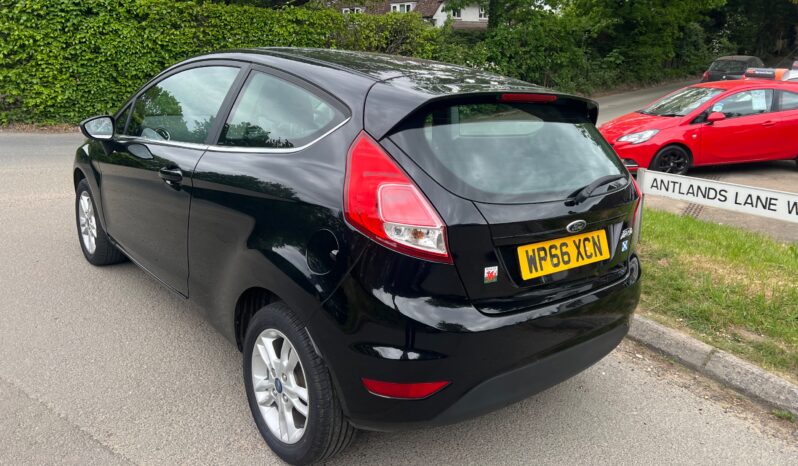 2016 Ford Fiesta 1.25 Zetec Hatchback 3dr Petrol Manual Euro 6 (82 ps) full