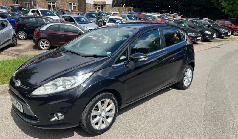 2010 Ford Fiesta 1.25 Zetec Hatchback 5dr Petrol Manual (133 g/km, 81 bhp) full