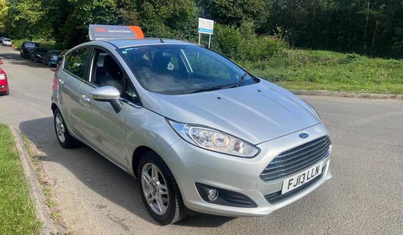 2013 Ford Fiesta 1.25 Zetec Hatchback 5dr Petrol Manual Euro 5 (82 ps) full