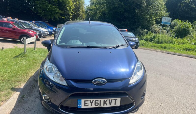 2011 Ford Fiesta 1.4 Zetec Hatchback 5dr Petrol Manual (133 g/km, 94 bhp) full