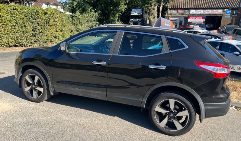 2015 Nissan Qashqai 1.5 dCi n-tec SUV 5dr Diesel Manual 2WD Euro 5 (s/s) (110 ps) full