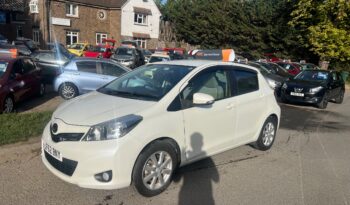 2013 Toyota Vitz full