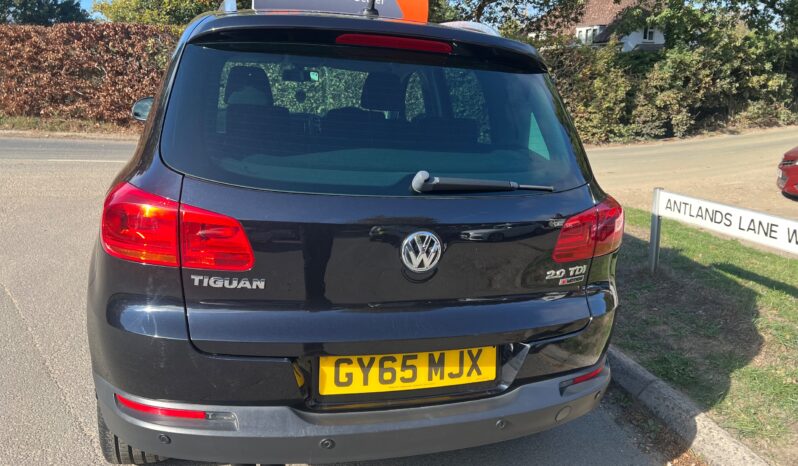 2015 Volkswagen Tiguan 2.0 TDI BlueMotion Tech Match SUV 5dr Diesel DSG 4WD Euro 6 (s/s) (150 ps) full
