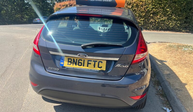 2011 Ford Fiesta 1.25 Zetec Hatchback 5dr Petrol Manual (129 g/km, 81 bhp) full